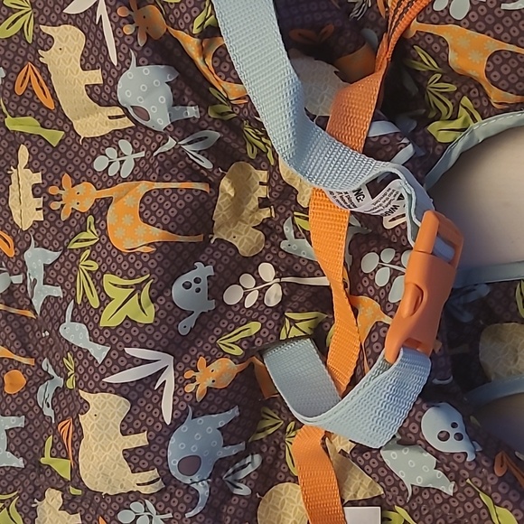 NEW IN PACKAGE Infantino High Chair/Shopping Cart Germ Cover with Zoo Animals - Picture 8 of 16